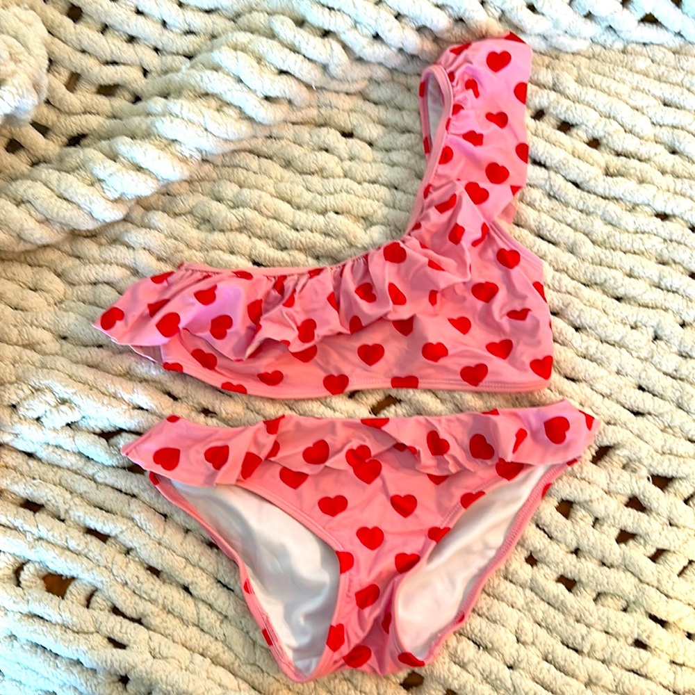 ❤️OH MY HEARTS❤️ Pink and Red Ruffled Heart Print One Shoulder Bikini